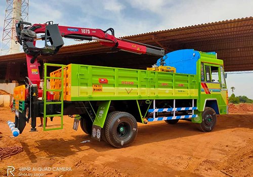 Lorry Mounted Crane Truck for Sale Manufacturers in Virudhunagar